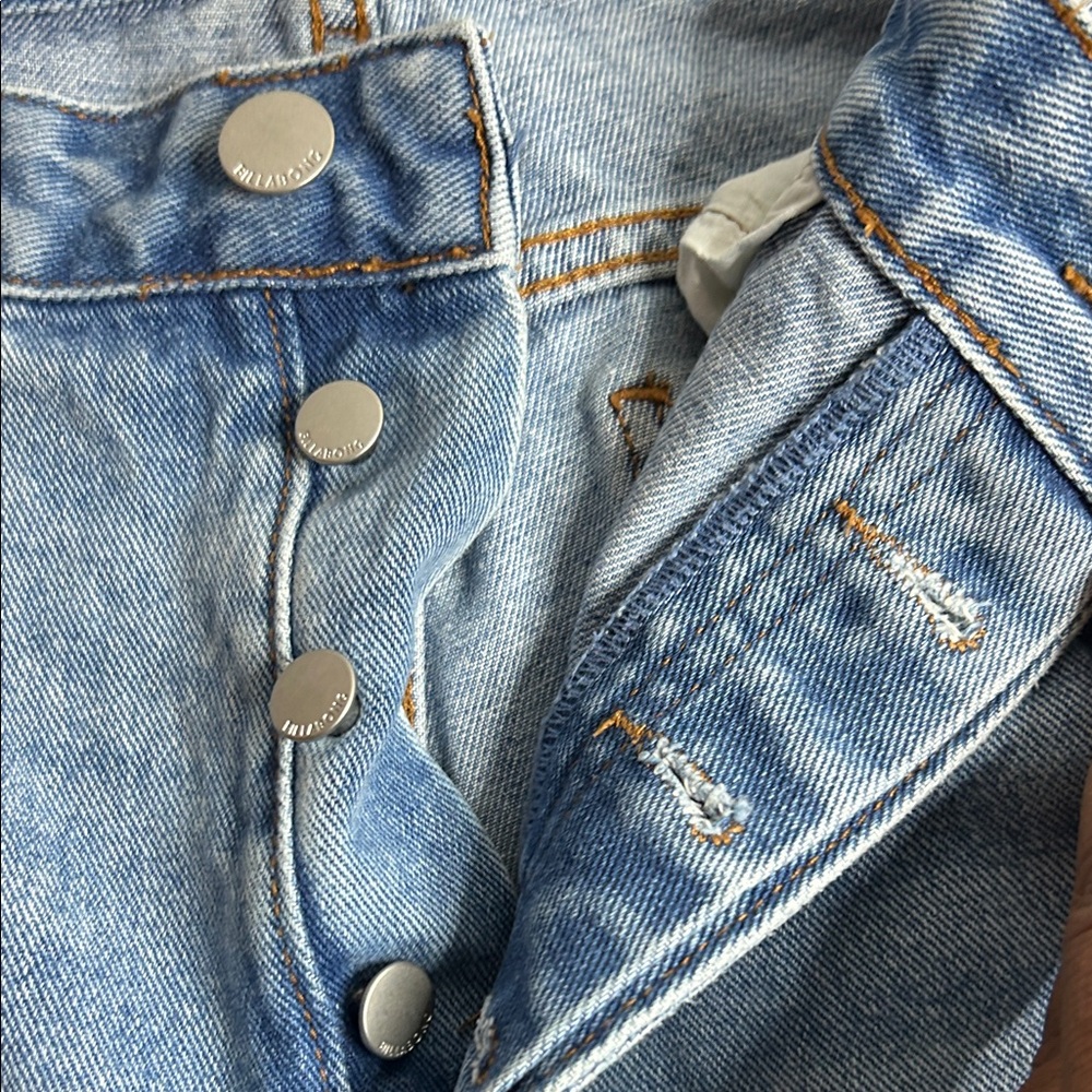 Billabong Light Blue High Rise Jeans - Picture 4 of 6